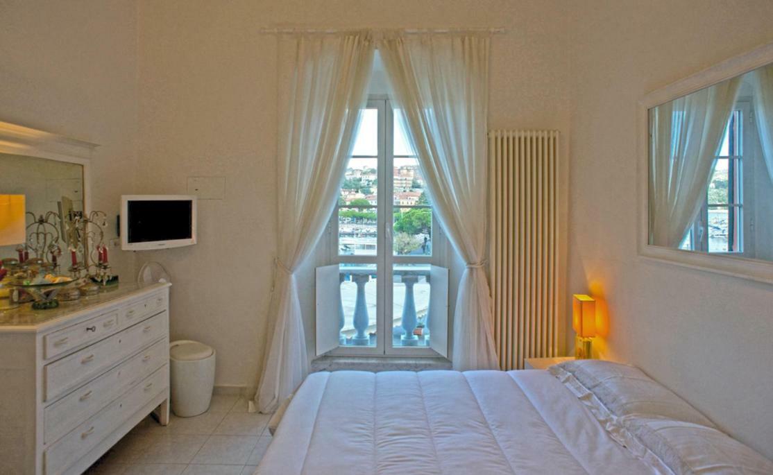 Vittoria Hotel Lerici Eksteriør billede